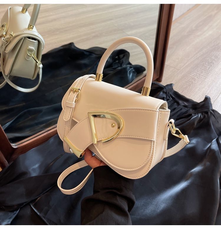 This Year's Trendy Niche Design 2024 New Women's Crossbody Fashionable Super Popular Handheld Small Square Bags_voghion.com
