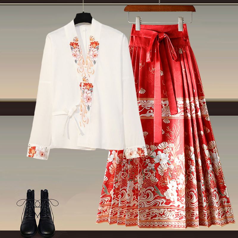 新中式国风套装一整套女2024新款汉服上衣女气质红色马面裙两件套