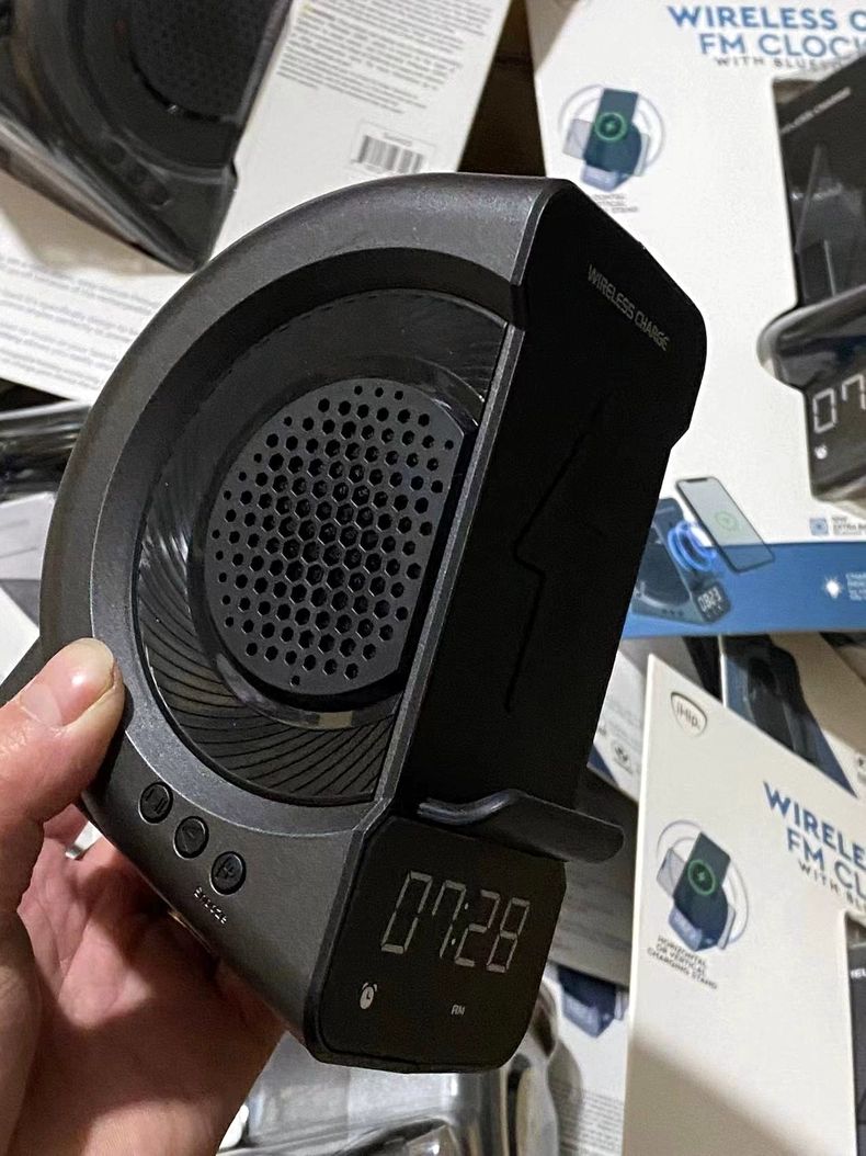 2023. gada jaunais privātais modelis trīs vienā radošais bezvadu uzlādes modinātāja Bluetooth skaļrunis_voghion.com