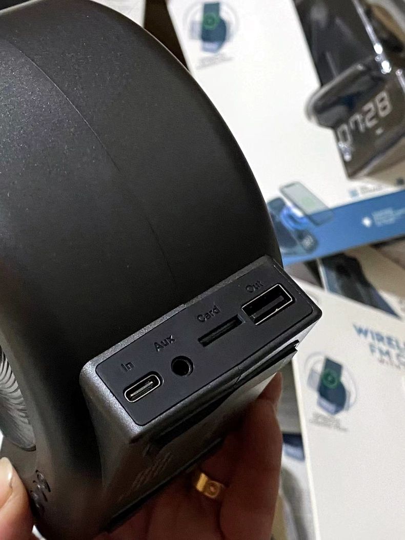 2023. gada jaunais privātais modelis trīs vienā radošais bezvadu uzlādes modinātāja Bluetooth skaļrunis_voghion.com