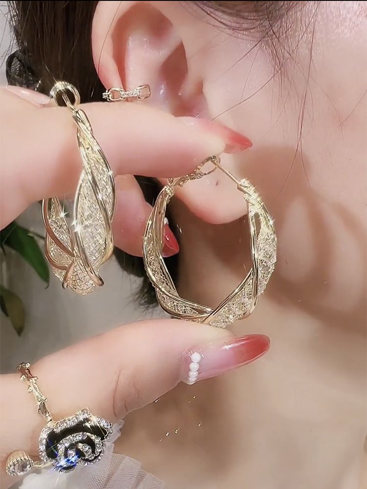 Korean Style Minimalist Crystal Hoop Earrings Light Luxury_voghion.com
