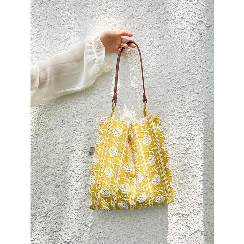 22/SS原創 黃色山茶花刺繡單肩托特包 日常輕便布袋