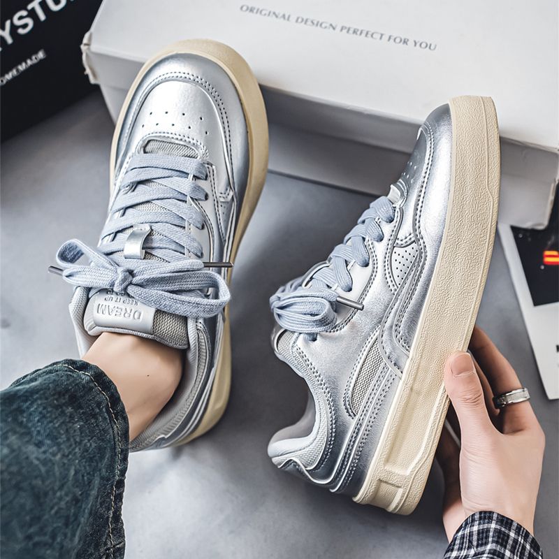 Baskets Yuanbo Niche Silver Classic pour hommes, collection printemps 2024, chaussures de sport blanches polyvalentes de style coréen pour hommes_voghion.com