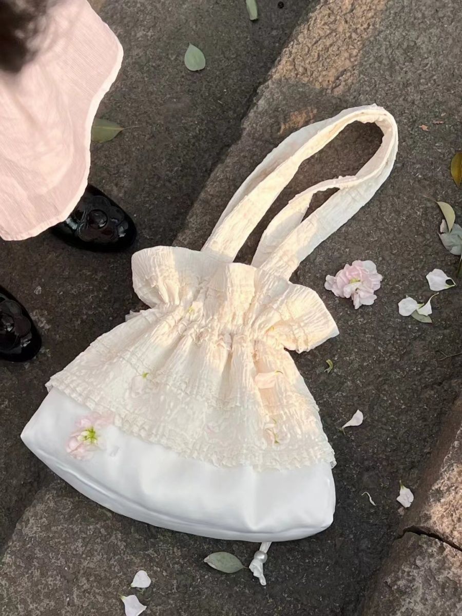 白色托特包包女式2024新款春夏季小眾設計師大容量拼接單肩錦囊包