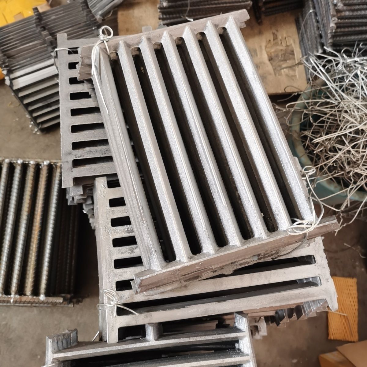 生铁铸铁炉塞炉栅炉条方形炉箅子底炉桥炉排炉篦子家用柴火灶