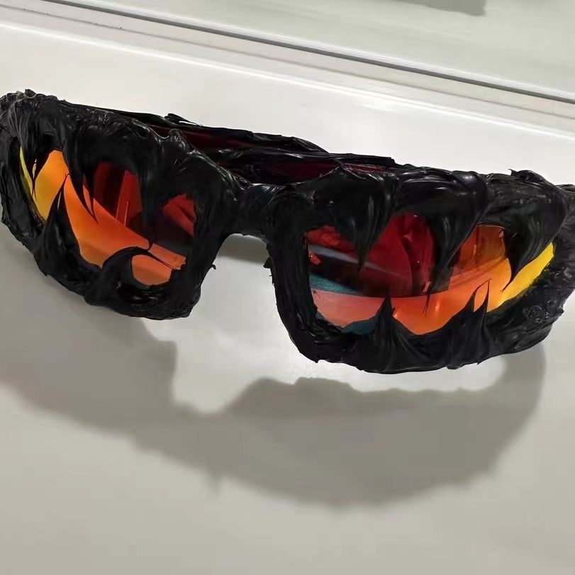 Drip glue wolf tooth Vibe photography unisex avant-garde sunglasses_voghion.com
