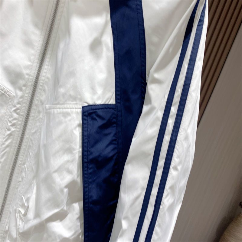Giacca con cappuccio uomo a righe color block stile autunnale_voghion.com