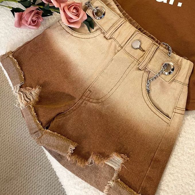 Modisches zweiteiliges Set aus kurzärmeligen Jeansshorts für Kinder (2024) – Sommeroutfit für Mädchen_voghion.com