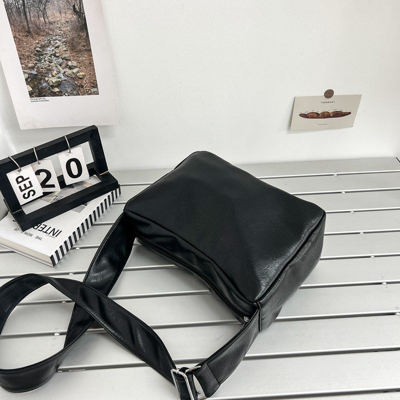 Nuova borsa a tracolla quadrata casual da uomo, alla moda, semplice, retrò, giapponese, versione coreana_voghion.com