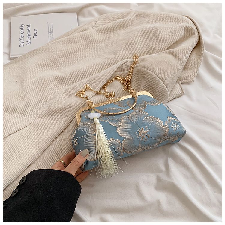 This Year's Popular Women's 2025 New Fashionable And High-end Shoulder Bag, Super Popular And Versatile Chain Crossbody Small Square Bag_voghion.com