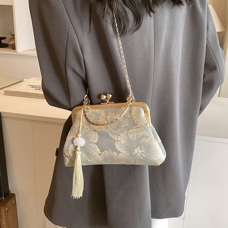 This Year's Popular Women's 2025 New Fashionable And High-end Shoulder Bag, Super Popular And Versatile Chain Crossbody Small Square Bag_voghion.com