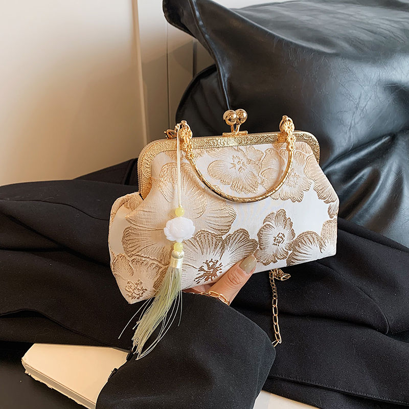 This Year's Popular Women's 2025 New Fashionable And High-end Shoulder Bag, Super Popular And Versatile Chain Crossbody Small Square Bag_voghion.com