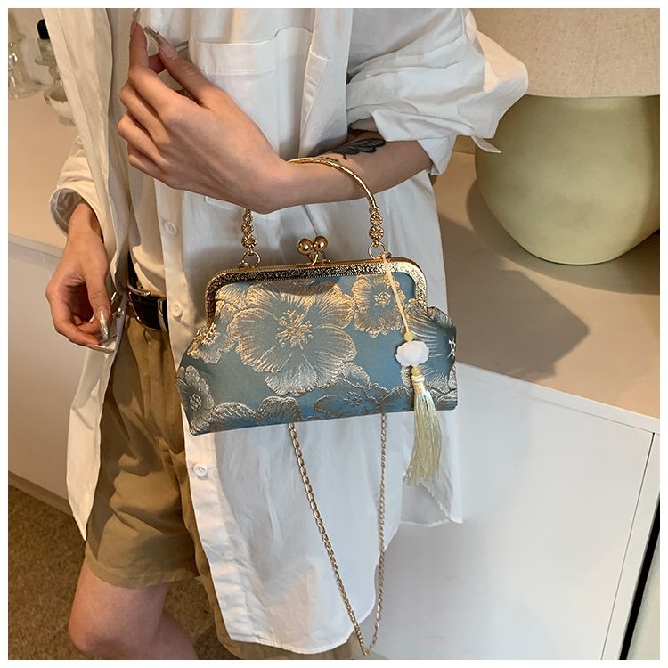 This Year's Popular Women's 2025 New Fashionable And High-end Shoulder Bag, Super Popular And Versatile Chain Crossbody Small Square Bag_voghion.com
