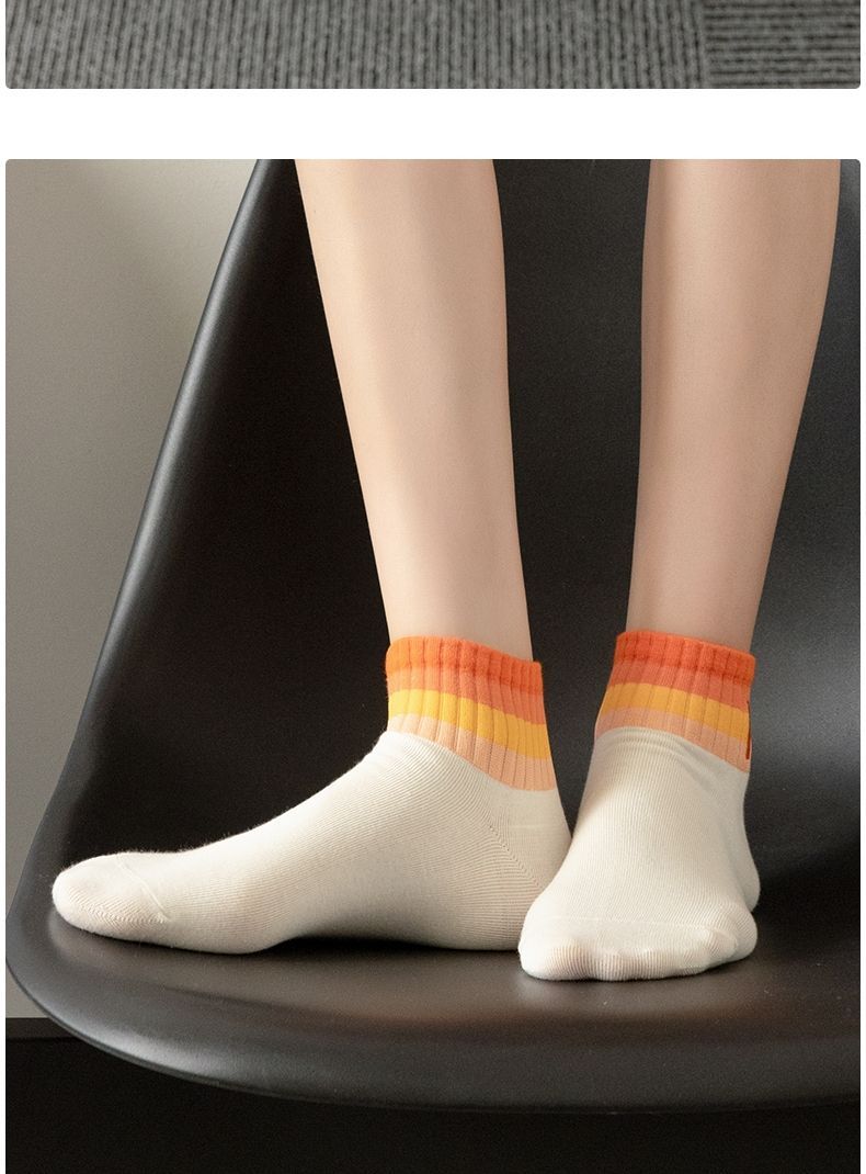Șosete confortabile, la modă, personalizate și frumoase_voghion.com