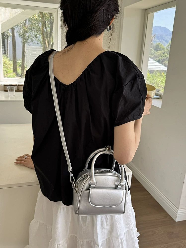 CHARHP&KEJNT2024 nuova borsa a tracolla piccola quadrata versatile dal design di nicchia coreano_voghion.com