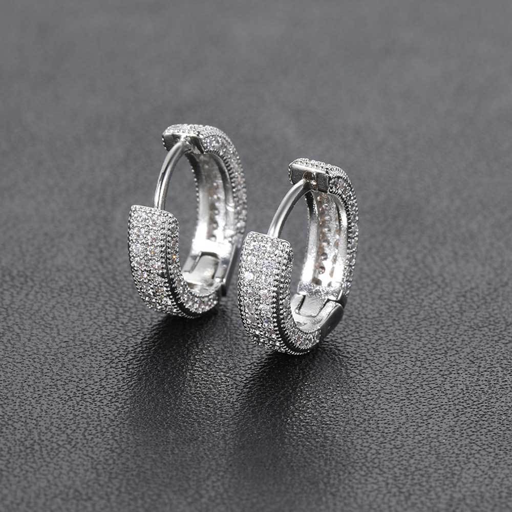 Orecchini a cerchio uomo di lusso con diamanti stile ins_voghion.com