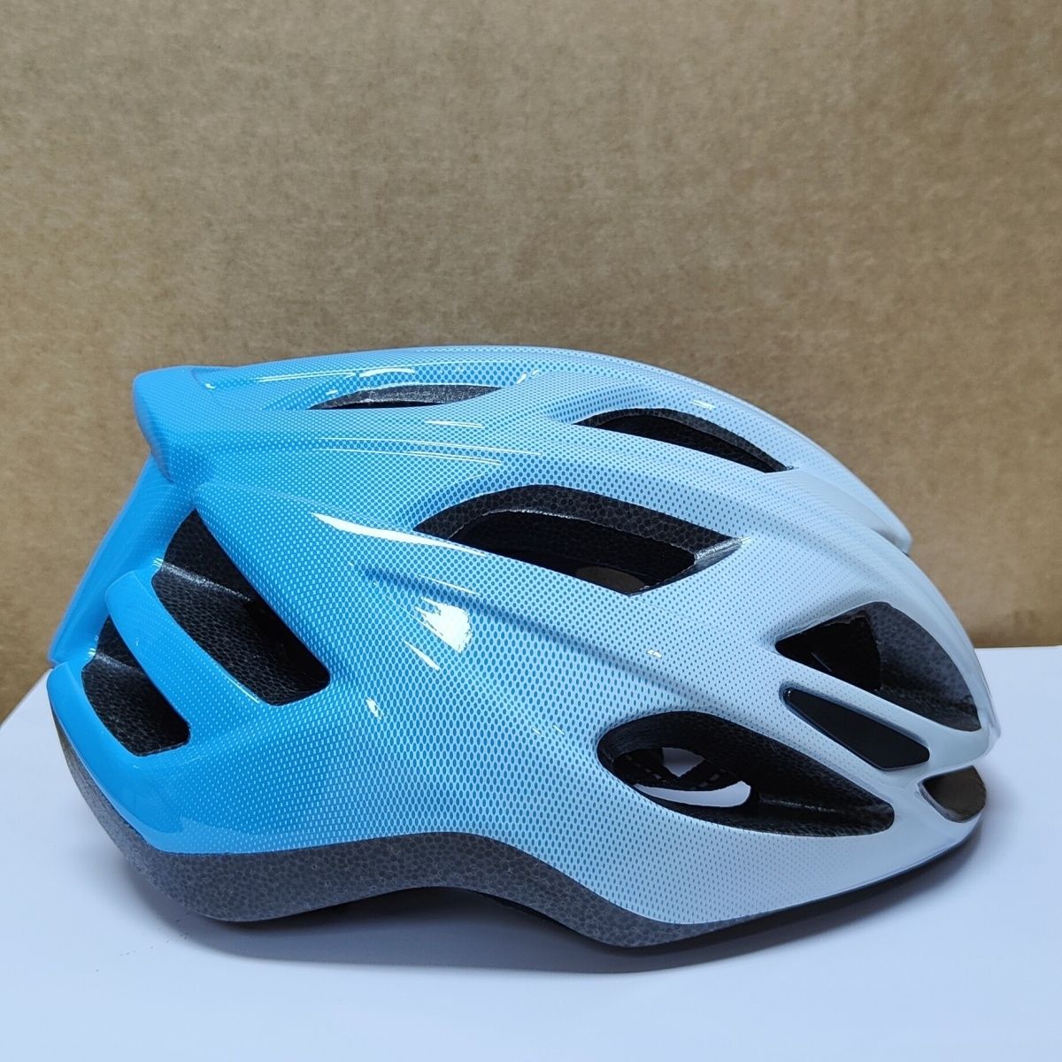 High-performance Breathable Cycling Helmet Lightweight Unisex_voghion.com