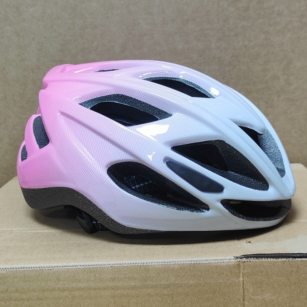 High-performance Breathable Cycling Helmet Lightweight Unisex_voghion.com