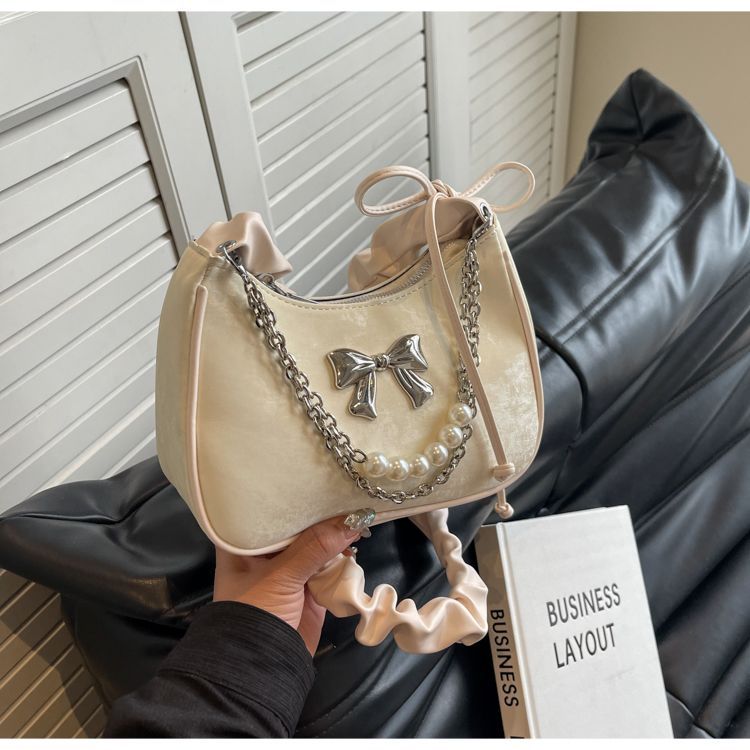 Borsa a mano in argento per donna nel 2024, nuovo design di nicchia alla moda, borsa a tracolla monospalla plissettata, catena di alta qualità_voghion.com