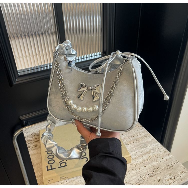 Borsa a mano in argento per donna nel 2024, nuovo design di nicchia alla moda, borsa a tracolla monospalla plissettata, catena di alta qualità_voghion.com