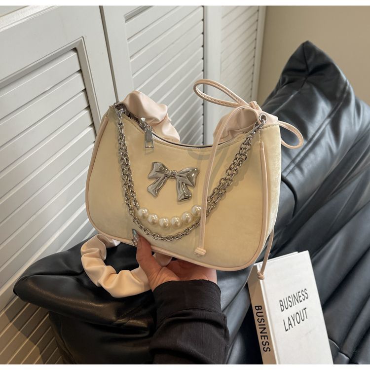 Borsa a mano in argento per donna nel 2024, nuovo design di nicchia alla moda, borsa a tracolla monospalla plissettata, catena di alta qualità_voghion.com