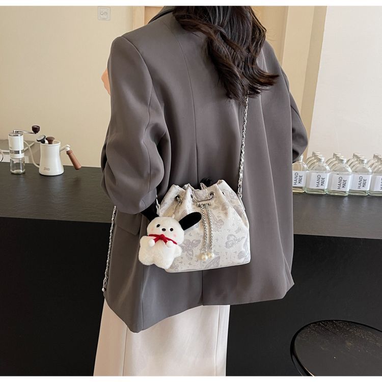 Νέα μικρή κεντημένη καλοκαιρινή τσάντα κινέζικου στυλ για γυναίκες το 2024, νέα μοντέρνα τσάντα bucket, υψηλής ποιότητας με έναν ώμο_voghion.com