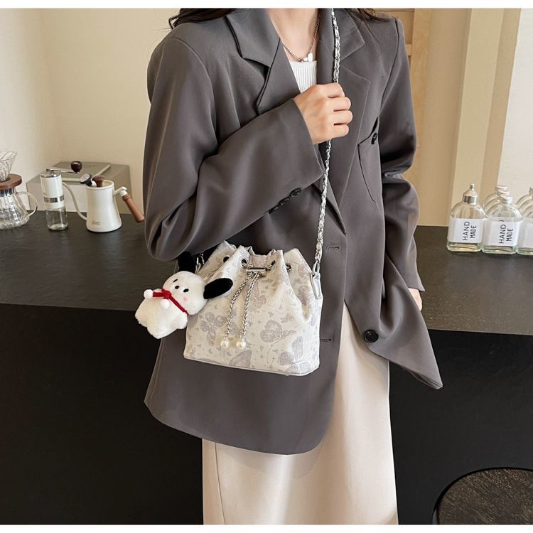 Νέα μικρή κεντημένη καλοκαιρινή τσάντα κινέζικου στυλ για γυναίκες το 2024, νέα μοντέρνα τσάντα bucket, υψηλής ποιότητας με έναν ώμο_voghion.com