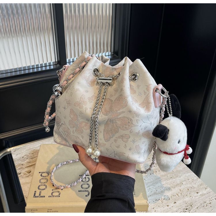 Νέα μικρή κεντημένη καλοκαιρινή τσάντα κινέζικου στυλ για γυναίκες το 2024, νέα μοντέρνα τσάντα bucket, υψηλής ποιότητας με έναν ώμο_voghion.com