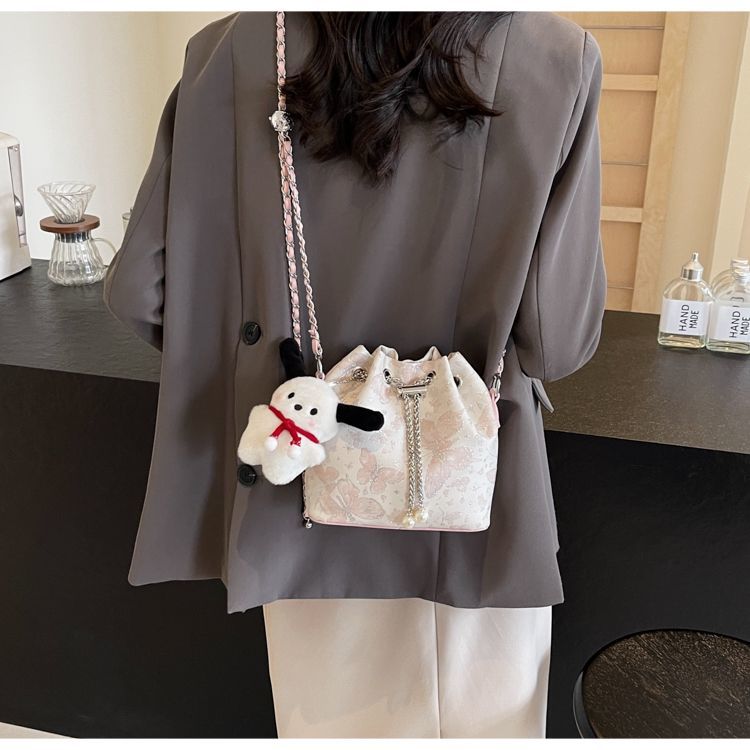 Νέα μικρή κεντημένη καλοκαιρινή τσάντα κινέζικου στυλ για γυναίκες το 2024, νέα μοντέρνα τσάντα bucket, υψηλής ποιότητας με έναν ώμο_voghion.com