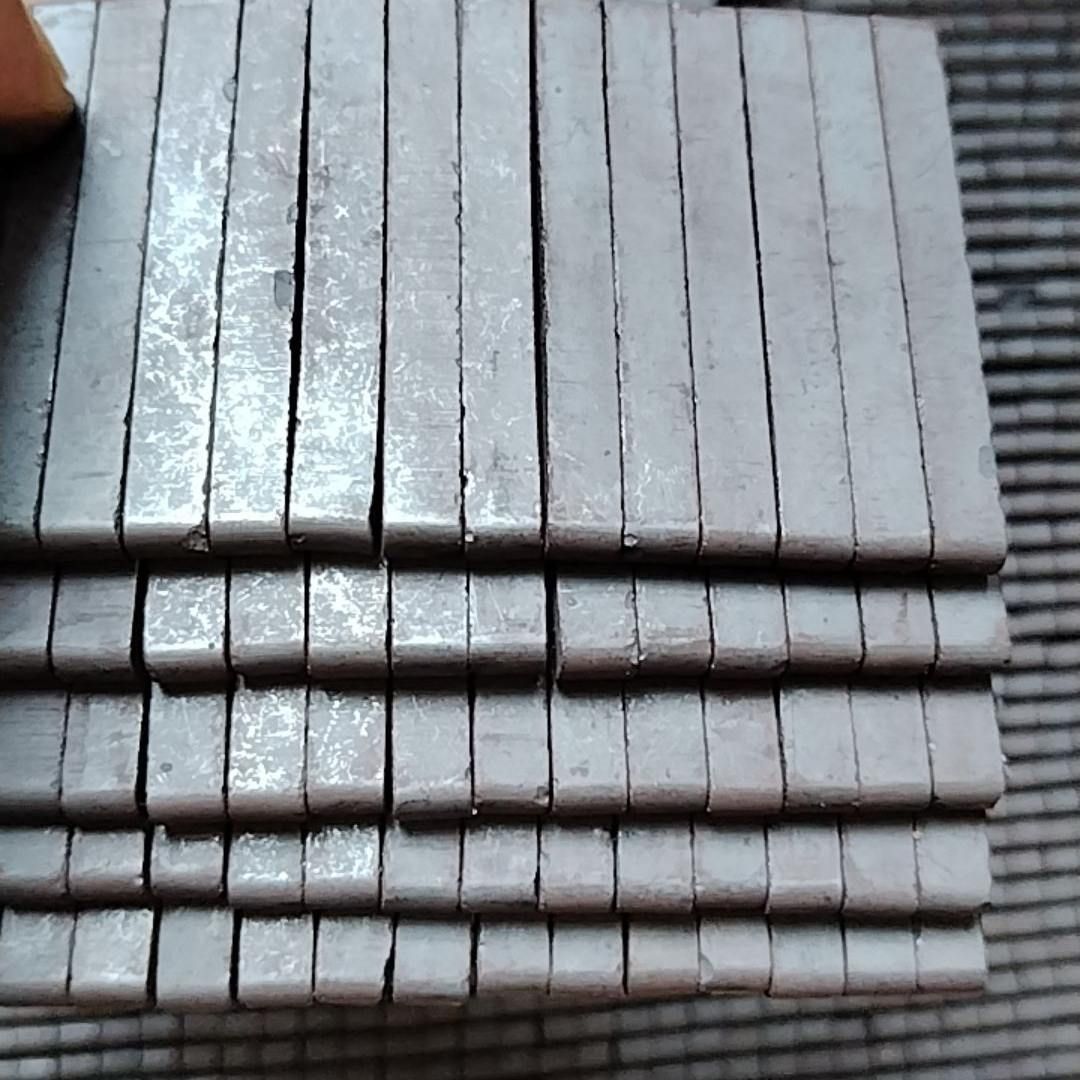 批发磁铁防蚊门帘条形专用强磁铁氧体吸铁石长磁块吸力强自动扣