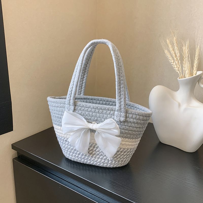 Uusi käsilaukku, kädessä pidettävä, käsin kudottu, peltotyylinen, yksinkertainen muoti menettämättä kauneutta, raikas trendikäs tyyli_voghion.com