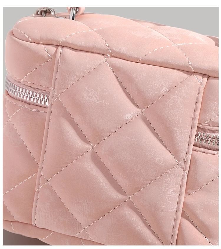 UR Camellia Ling Grid Chain pour femmes 2024 Nouvelle mode Sac à bandoulière simple polyvalent avec boîte à main_voghion.com