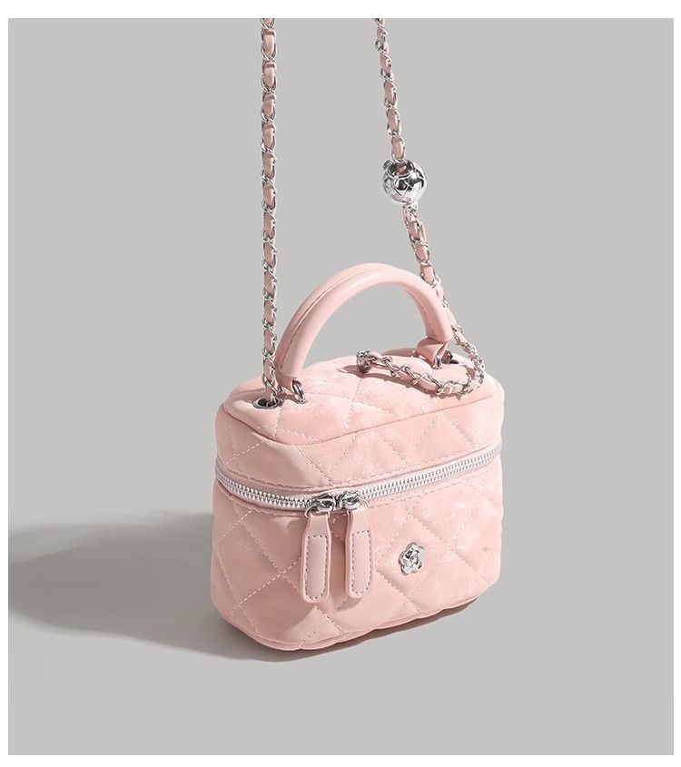 UR Camellia Ling Grid Chain pour femmes 2024 Nouvelle mode Sac à bandoulière simple polyvalent avec boîte à main_voghion.com