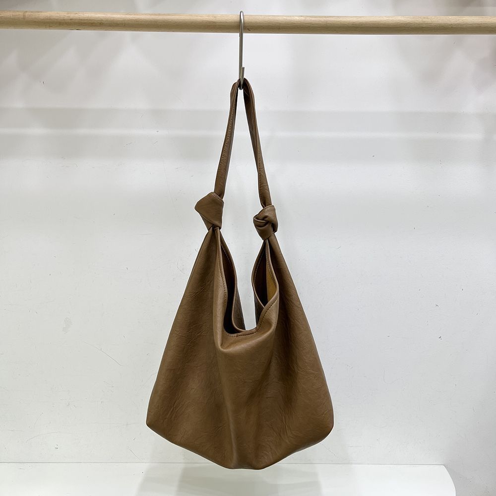 Obi Korea Large Capacity Soft Leather Underarm Commuter Versatile Handbag Simple Single Shoulder Shopping Tote Bag_voghion.com