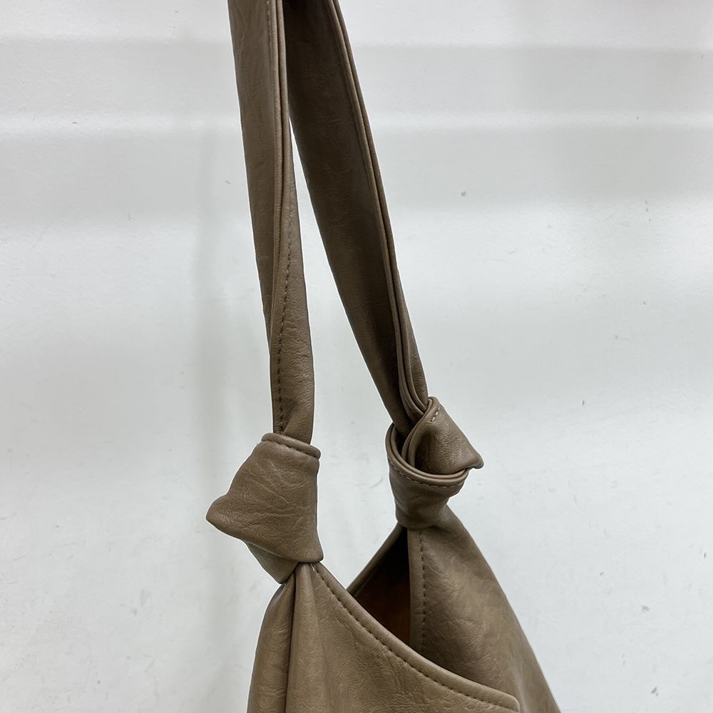 Obi Korea Large Capacity Soft Leather Underarm Commuter Versatile Handbag Simple Single Shoulder Shopping Tote Bag_voghion.com