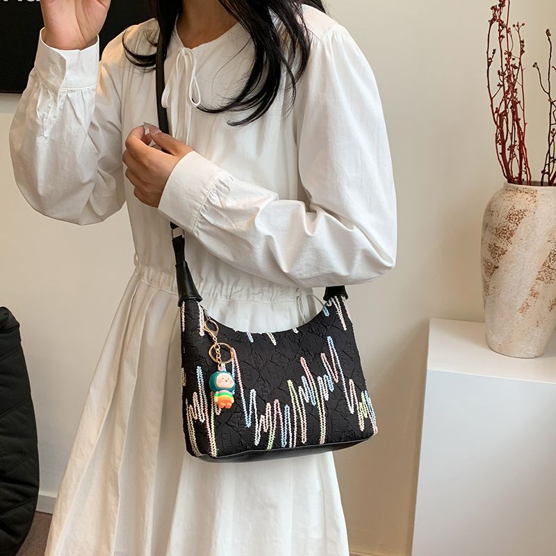 Canvas casual fashionable new style, single shoulder, large capacity, versatile commuting crossbody bag, tote_voghion.com