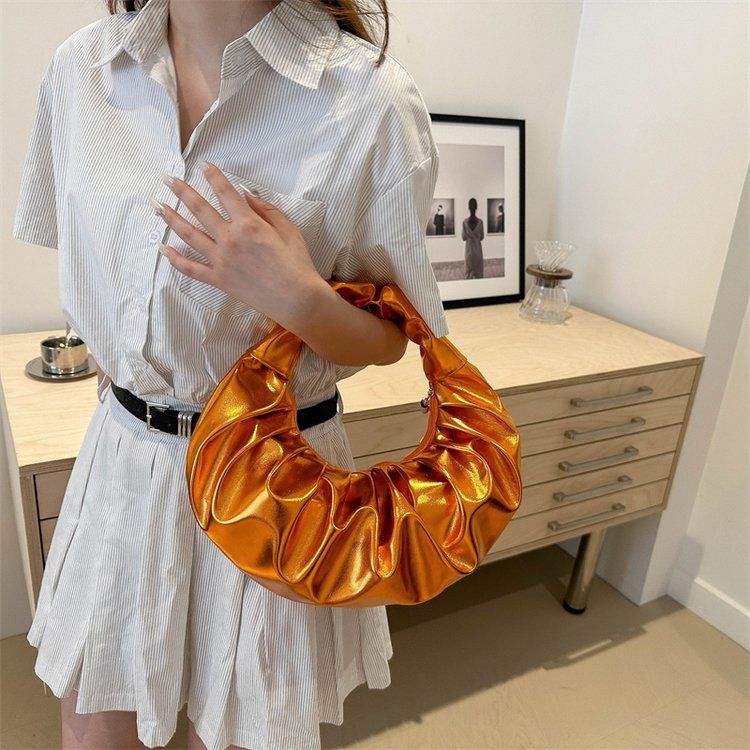 Women's Pleated Metallic Pu Cloud Clutch Fashionable Handbag_voghion.com