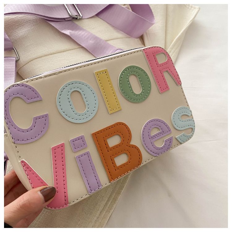 Borsa a tracolla donna piccola quadrata stile dopamina di moda_voghion.com
