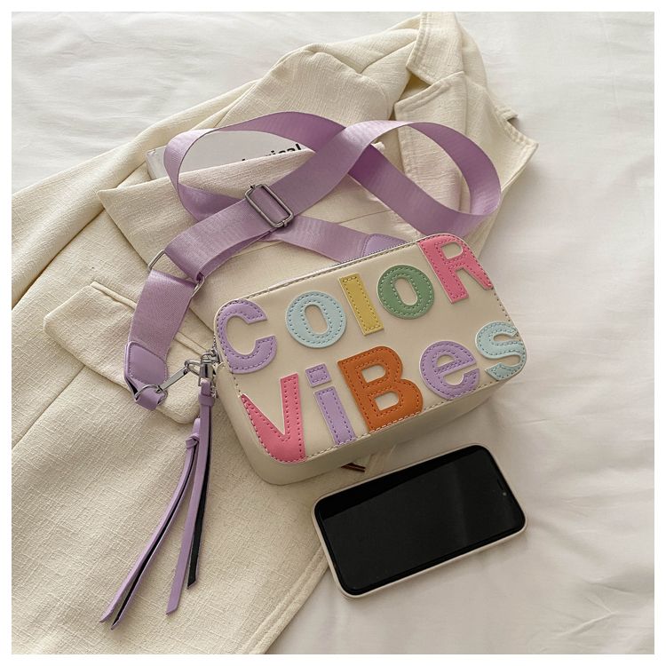 Borsa a tracolla donna piccola quadrata stile dopamina di moda_voghion.com