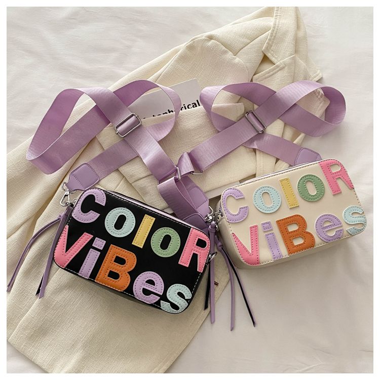 Borsa a tracolla donna piccola quadrata stile dopamina di moda_voghion.com