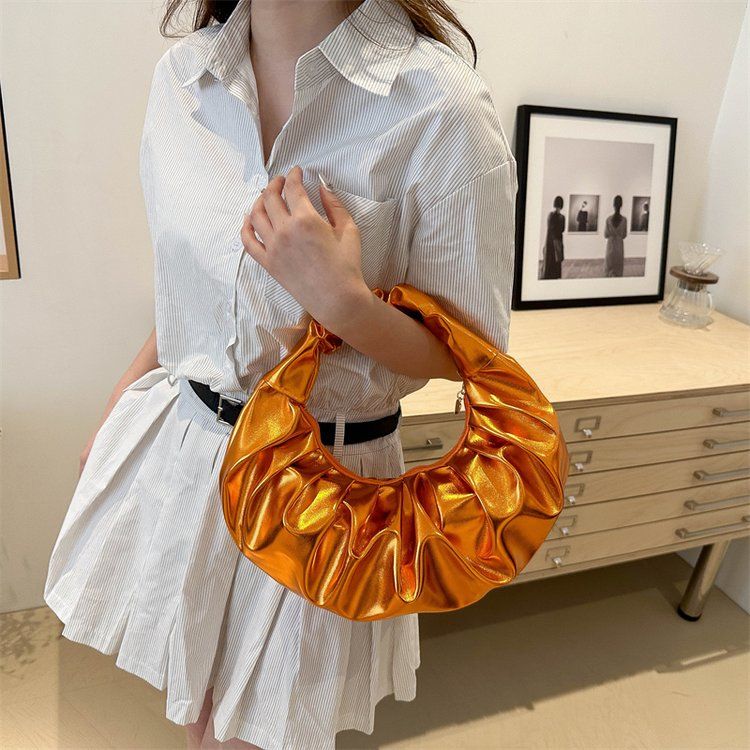 Women's Pleated Metallic Pu Cloud Clutch Fashionable Handbag_voghion.com