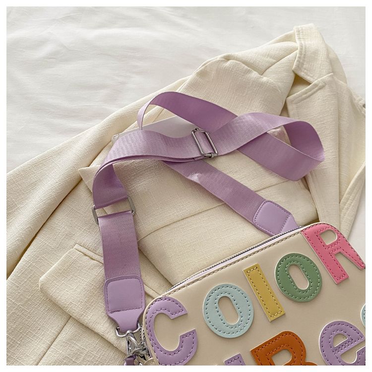 Borsa a tracolla donna piccola quadrata stile dopamina di moda_voghion.com