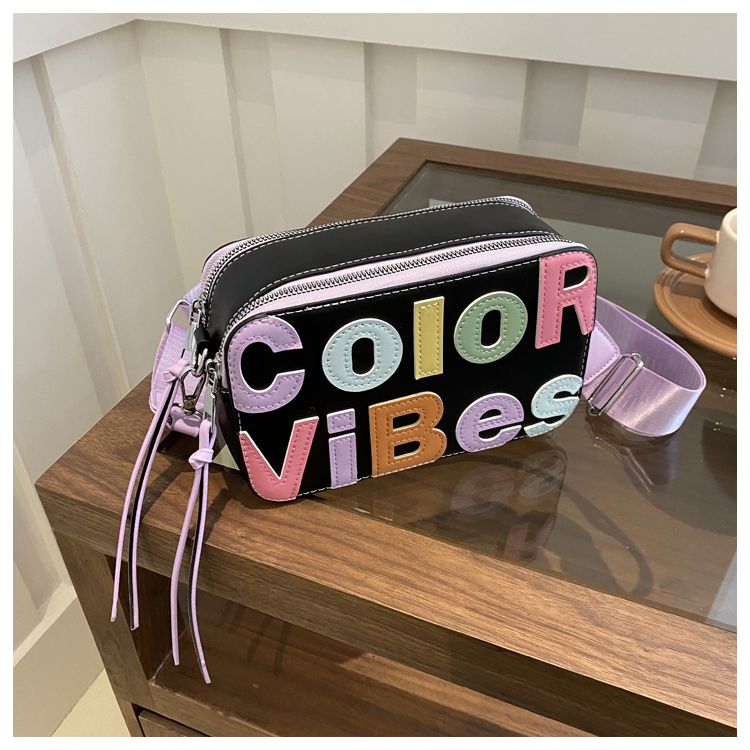 Borsa a tracolla donna piccola quadrata stile dopamina di moda_voghion.com