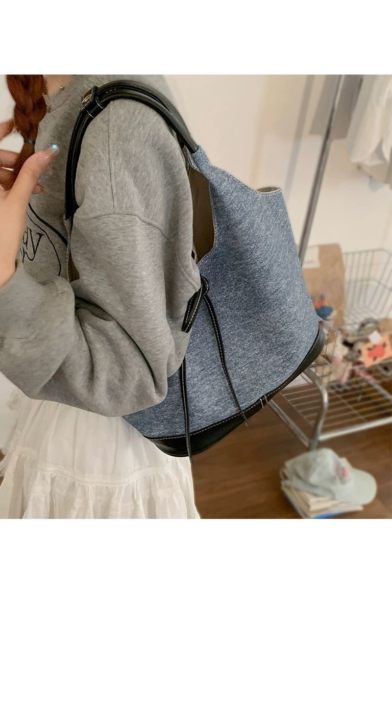 CHARHP&KEJNT Sac fourre-tout à épissure de niche coréenne pour femmes, nouveau sac à bandoulière simple pour les déplacements quotidiens_voghion.com