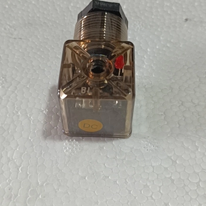 电磁阀线圈12Ⅴ,24v带线插头