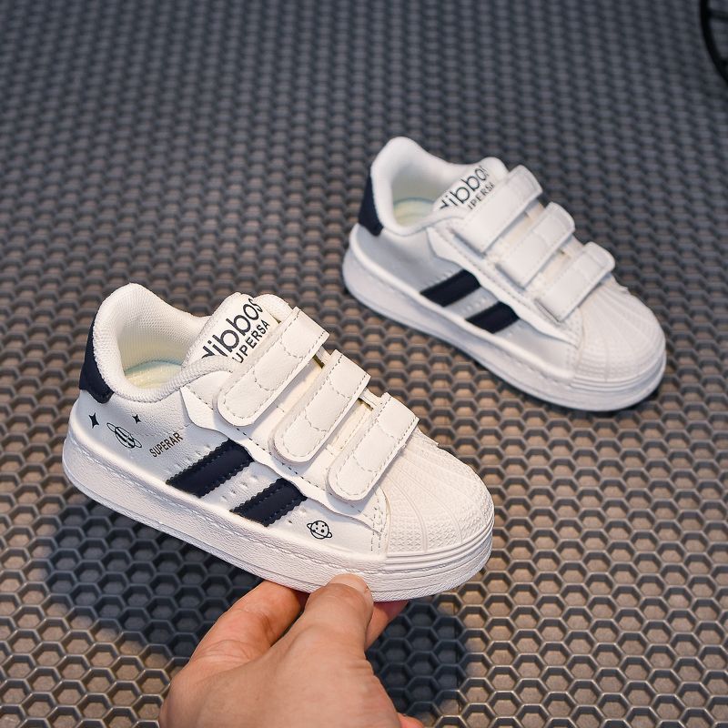 Chaussures blanches légères à bout coquillage pour bébé garçon, collection printemps-automne 2024_voghion.com