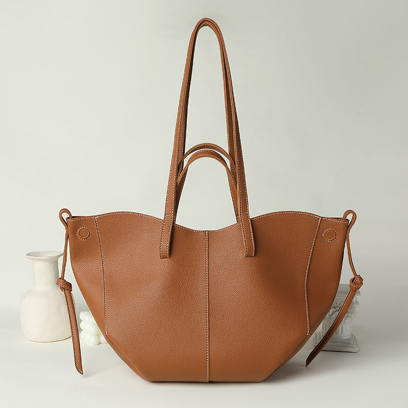 French High Beauty 2024 New Fashionable Tote Premium Handheld Large Capacity Single Shoulder Underarm Women's Bag_voghion.com