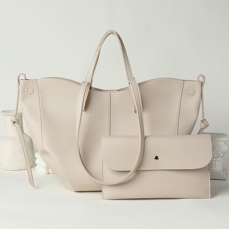 French High Beauty 2024 New Fashionable Tote Premium Handheld Large Capacity Single Shoulder Underarm Women's Bag_voghion.com