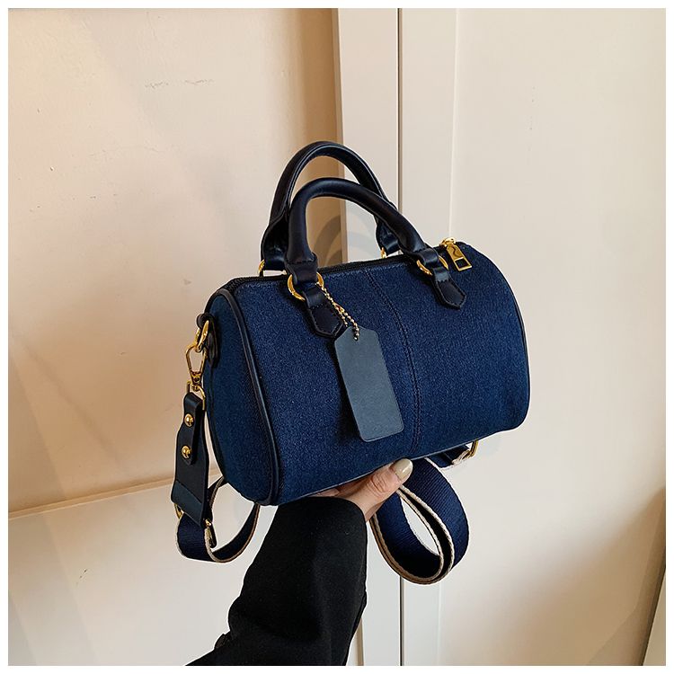 Die Trend-Highlights für Damen in diesem Jahr: Vielseitige Umhängetaschen für Herbst und Winter 2026, Patchwork-Modelle für Damen._voghion.com