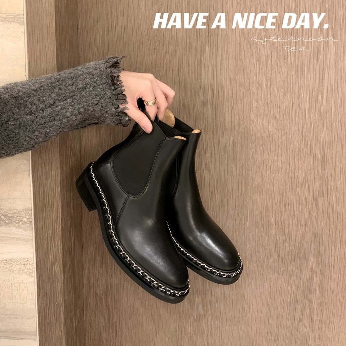 Castle Secret Realm~ Sweet And Cool Small Fragrant Wind Chain Tall Knight Boots Women's Leather Thick Heel But Knee Black Long Boots_voghion.com